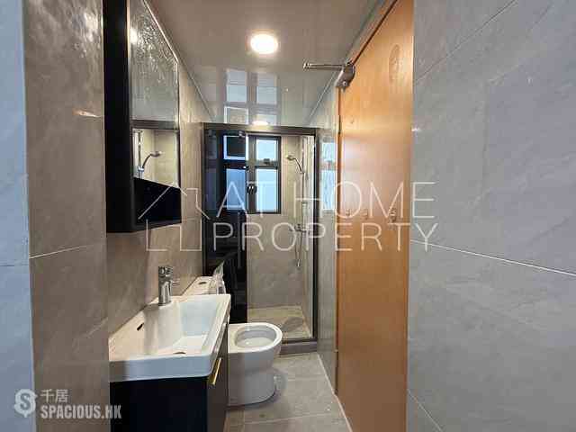 Sai Ying Pun - Tone Hing Building 06