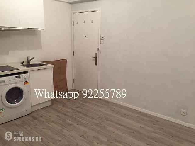 Sheung Wan - Man King Building 01