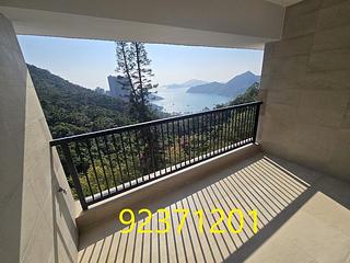 Repulse Bay - Sea Cliff Mansions 02