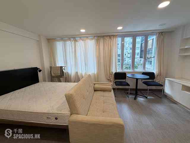 Soho - 32, Elgin Street 03
