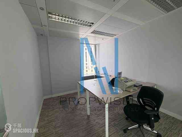 Central - The Center 05