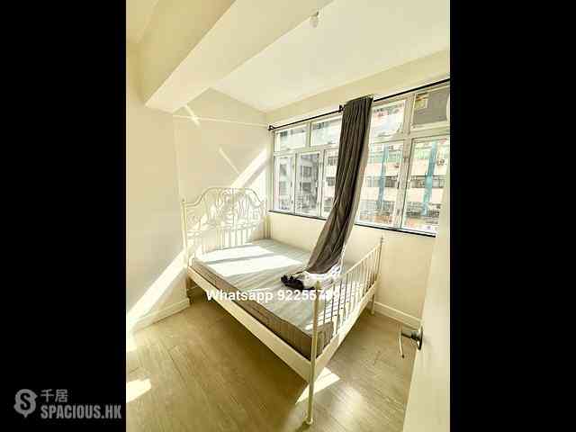 Sai Ying Pun - Lee Wah Mansion 05