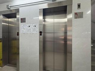 Sai Ying Pun - Good Times Building 08