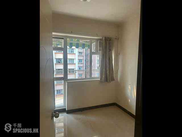 North Point - Hung Fuk Building 05