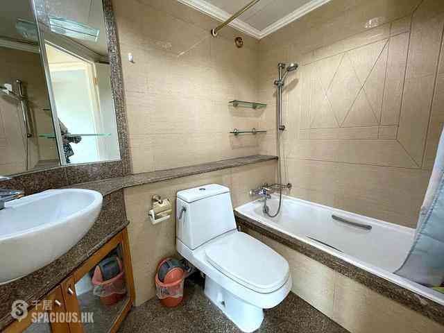 Tung Chung - Caribbean Coast Phase 1 Monterey Cove Tower 2 12