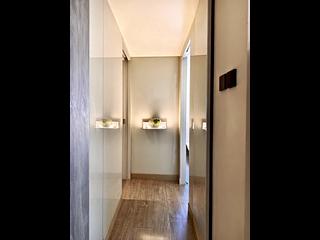 Mid Levels West - 80 Robinson Road 13