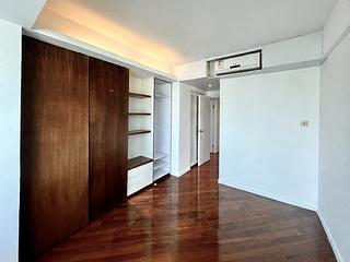 Mid Levels West - 80 Robinson Road 08