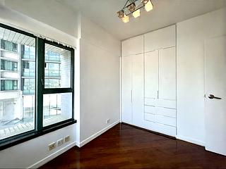 Mid Levels West - 80 Robinson Road 11