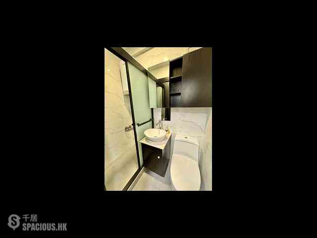 North Point - Hung Fuk Building 04