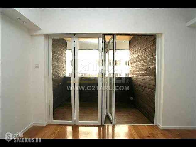 Leighton Hill - Starlight House 02