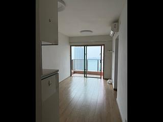 Tai Kok Tsui - Harbour Green Tower 5 03