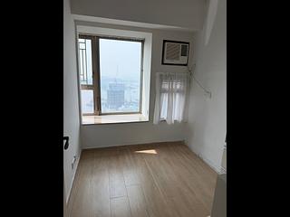 Tai Kok Tsui - Harbour Green Tower 5 08