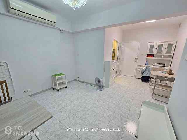 Quarry Bay - King's View Court 03