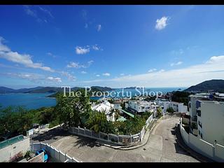 Clear Water Bay - Little Palm Villa 02