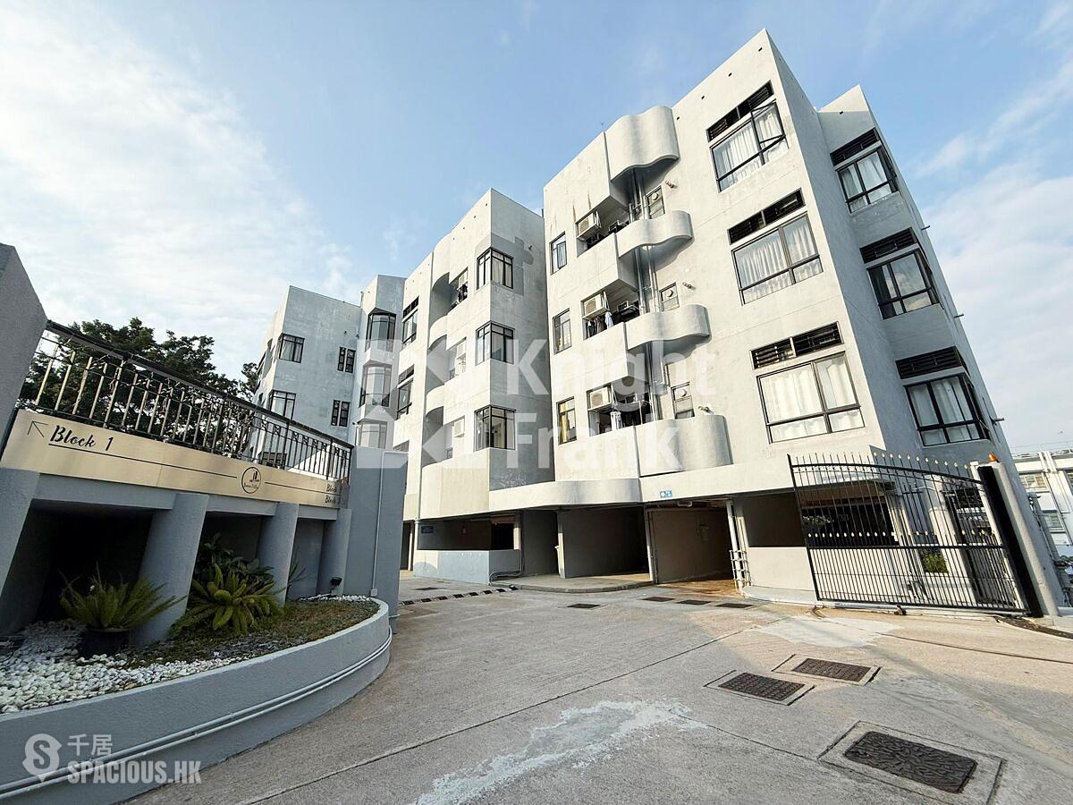 Stanley - Banoo Villa 01