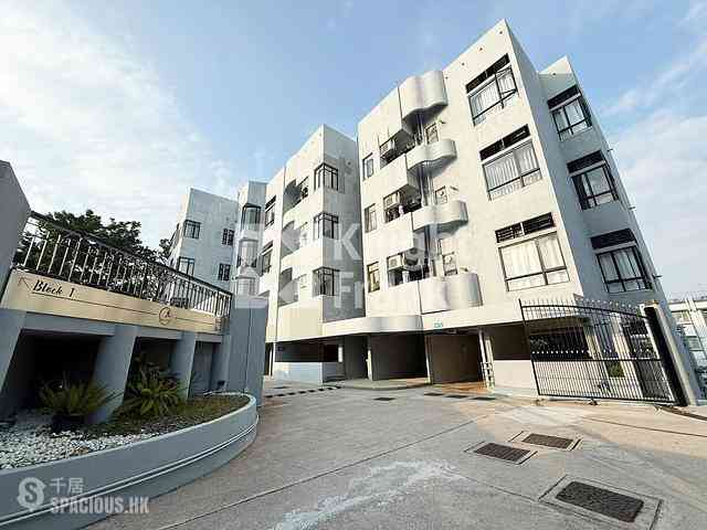 Stanley - Banoo Villa 01
