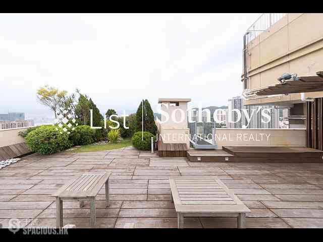 Happy Valley - Broadwood Park 01