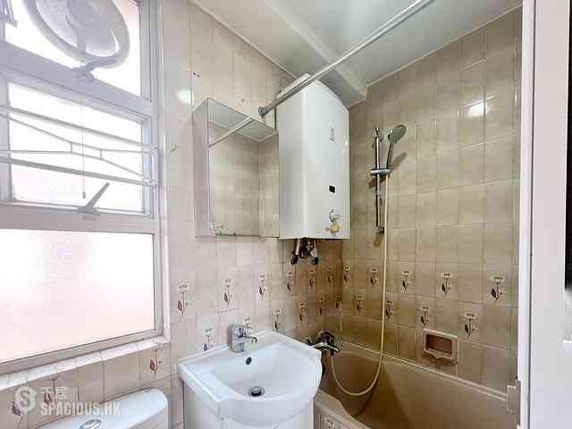 Sheung Wan - Evora Building 06