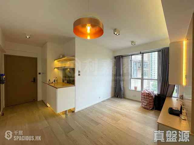 Tseung Kwan O - Bauhinia Garden Block 2 04