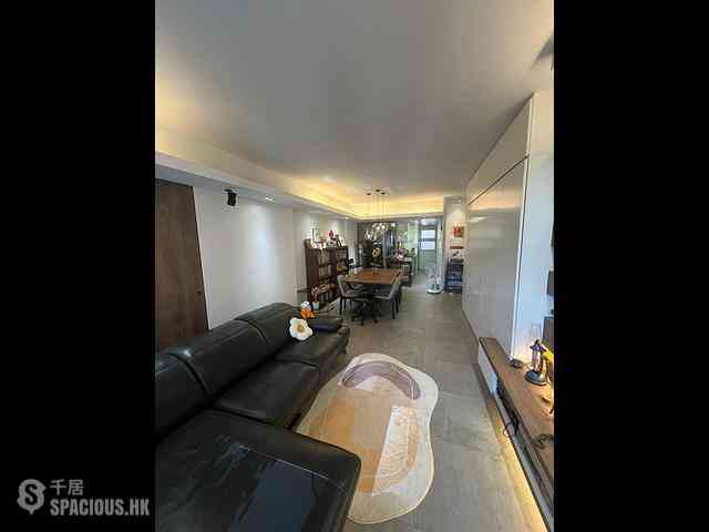 Braemar Hill - Hilltop Mansion 01