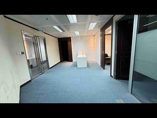 中环 - The Center 11