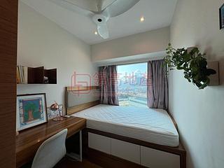 West Kowloon - Sorrento 04