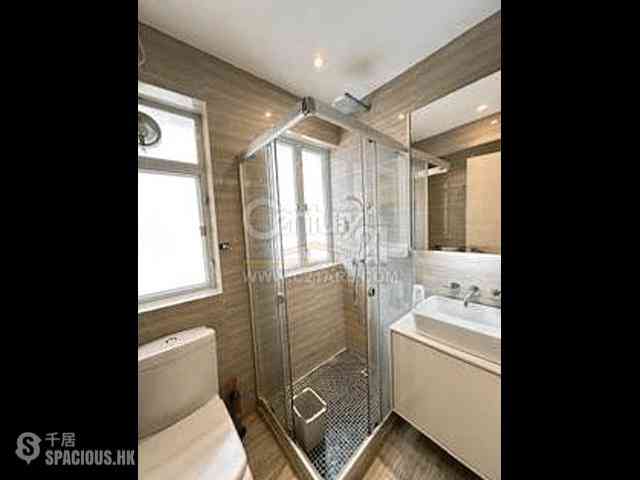 Leighton Hill - Starlight House 08