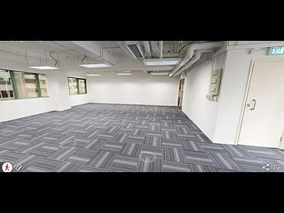 Central - 303, Hennessy Road 03