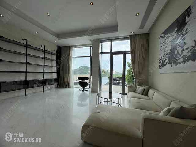 Chung Hom Kok - SCape Cedrus (House 3) 02