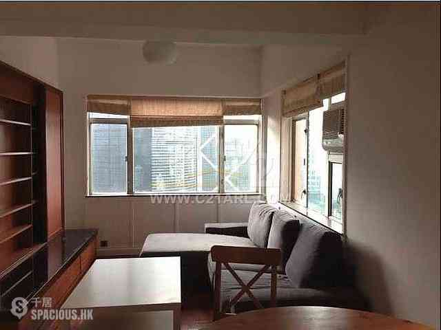Mid Levels Central - Mackenny Court 02