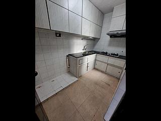 Mid Levels West - Euston Court Block 2 07