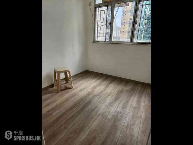 Wan Chai - Siu Fung Building 04