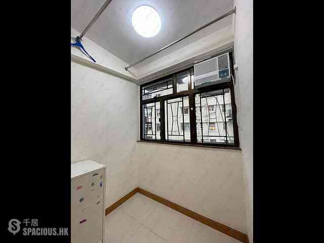 Sai Ying Pun - Hing Wah House 10