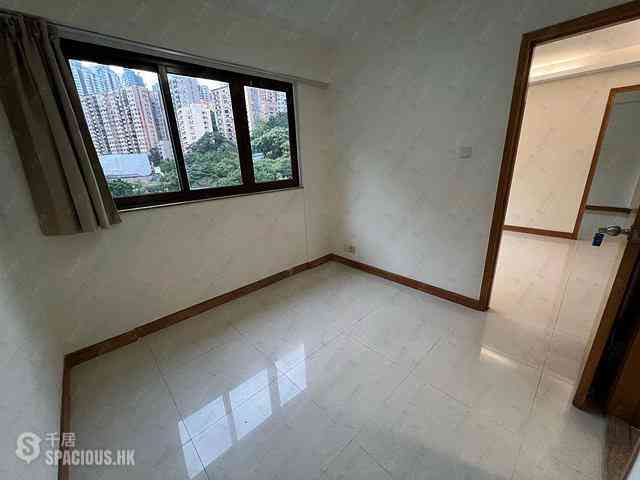 Sai Ying Pun - Hing Wah House 27
