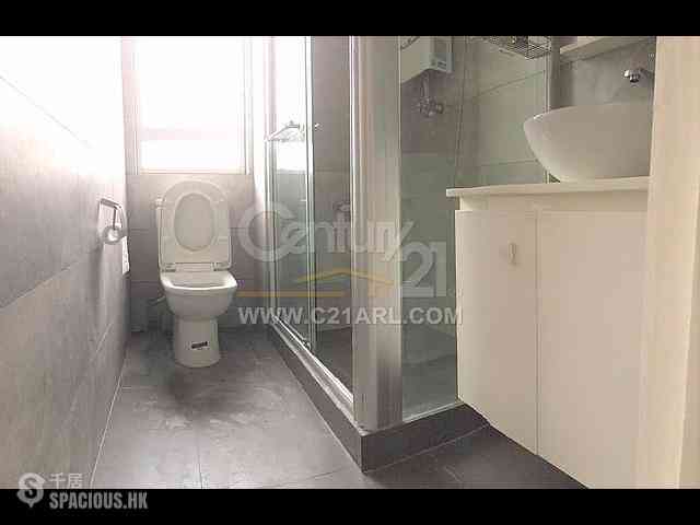 Mid Levels Central - Wing Hong Mansion 02