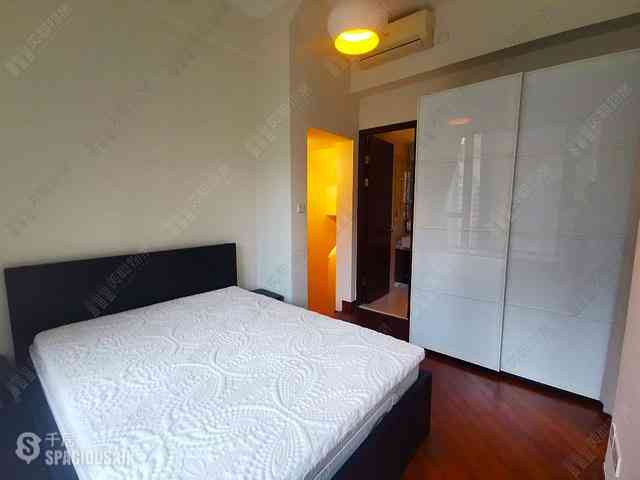 Wan Chai - The Avenue Phase 2 Block 3 04