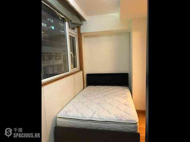 Wan Chai - Cheong Chun Building 03