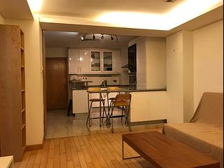 Wan Chai - Cheong Chun Building 04