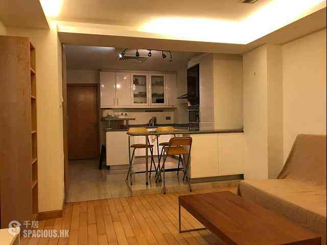 Wan Chai - Cheong Chun Building 04