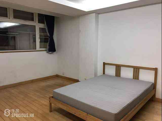 Wan Chai - Cheong Chun Building 06