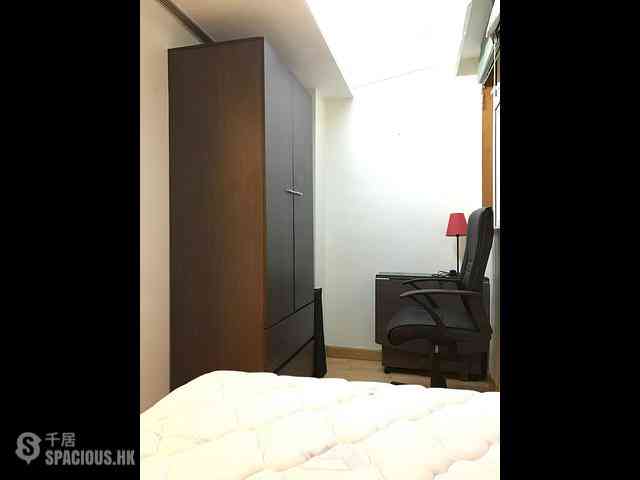 Wan Chai - Cheong Chun Building 09