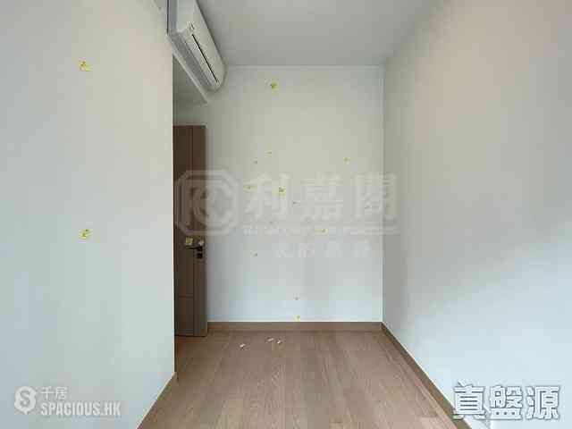 Lohas Park - Lohas Park Phase 12A Seasons Place Tower 3A 05