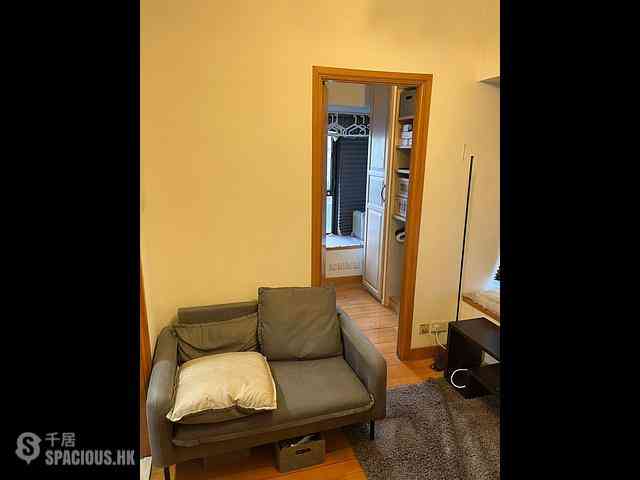 Wan Chai - 112, Johnston Road 01