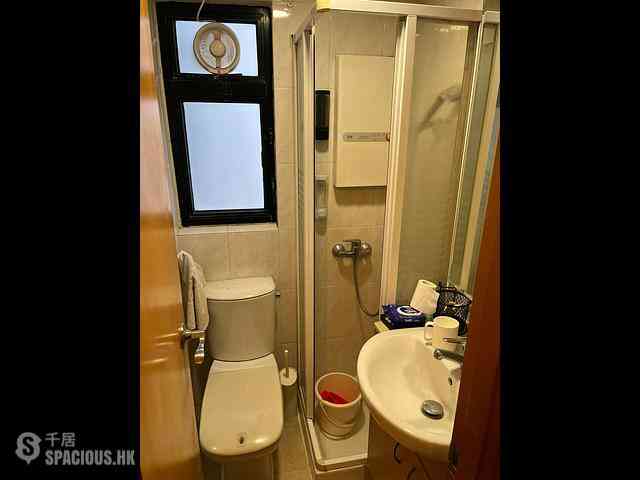 Wan Chai - 112, Johnston Road 02
