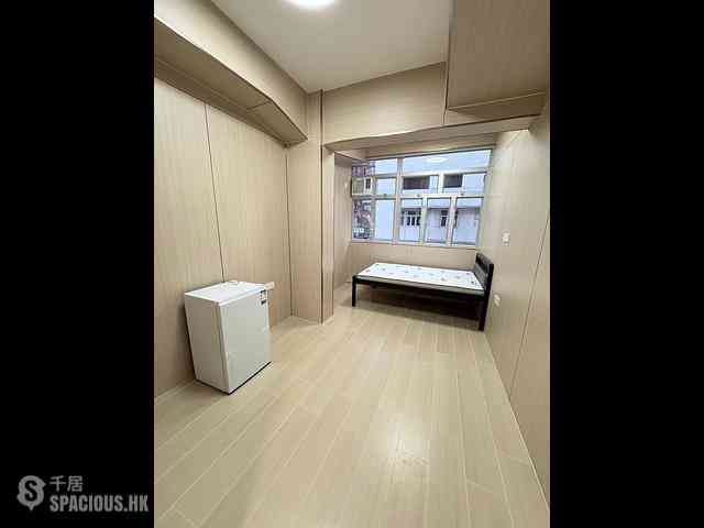 Mong Kok - 901, Canton Road 01