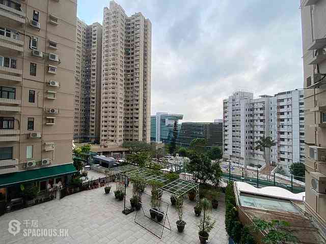 Pok Fu Lam - Baguio Villa 01