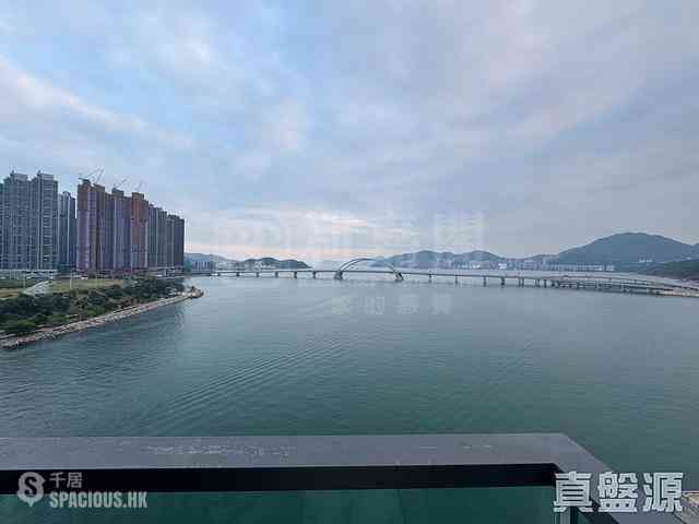 Tseung Kwan O - Monterey Block 1 02