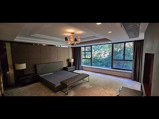Happy Valley - The Hampton 11