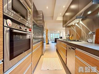 Happy Valley - Ventris Place 08