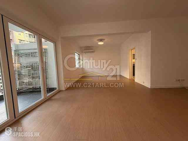 Mid Levels Central - Emerald Court 01